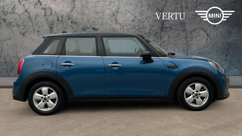 MINI Hatchback 1.5 Cooper Classic 5dr Auto Petrol Hatchback